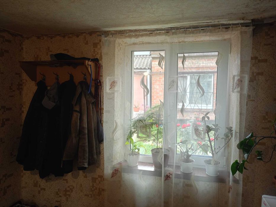 Продаєця частина будинку