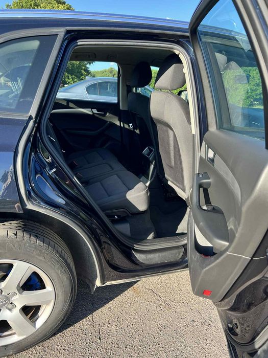 Ауді q5 2010 року 2.0 дізель автомат