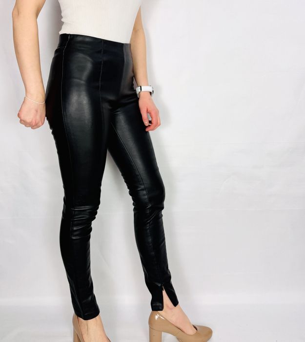 Czarne spodnie skórzane z przeszyciami S 36