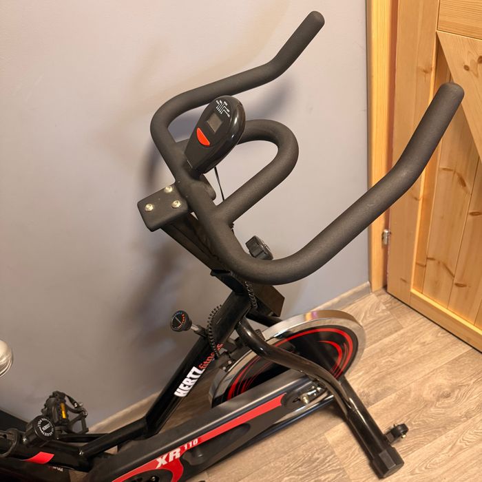 Rower spinningowy stacjonarny Herts Fitness xr110
