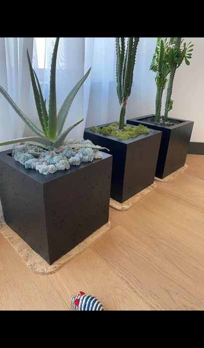 Кашпо бетонное. 300х900х360 мм. Для улицы, сада, офиса.