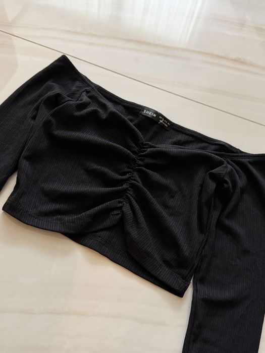 Черная кофточка shein