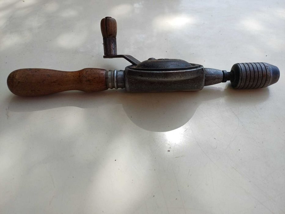 Berbequim, manual antigo, de carpinteiro - Peça rara