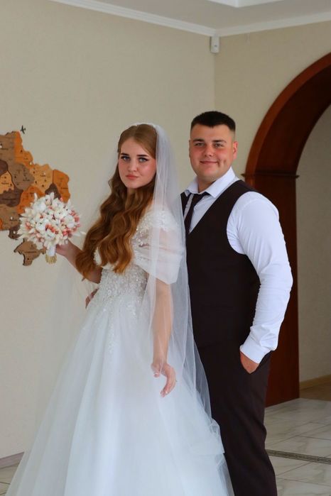 Продам свою весільну сукню