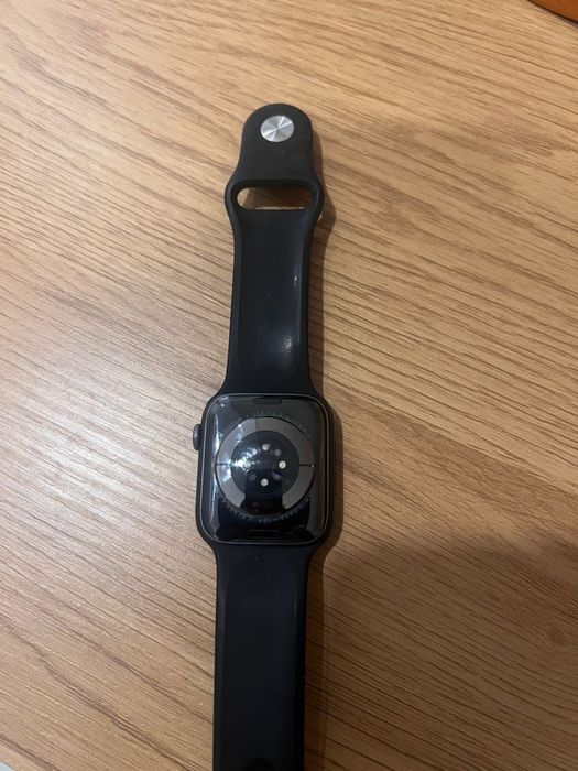 Apple watch serie 6 em bom estado 44mm e carregador vendo urgente