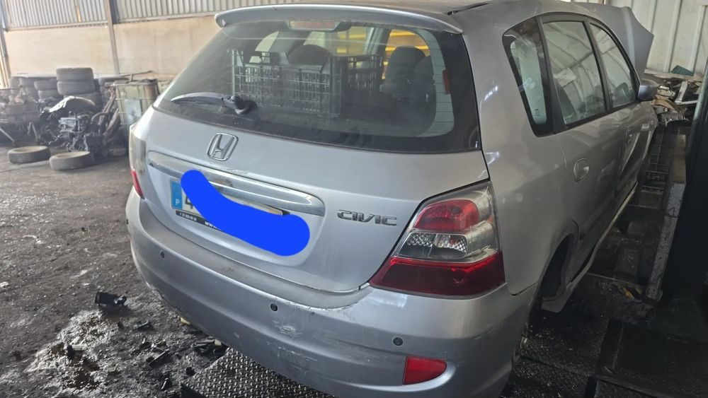Mala e para choques tras honda civic ano 2004
