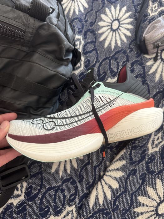Sapatilhas Saucony Endorphin Elite 2