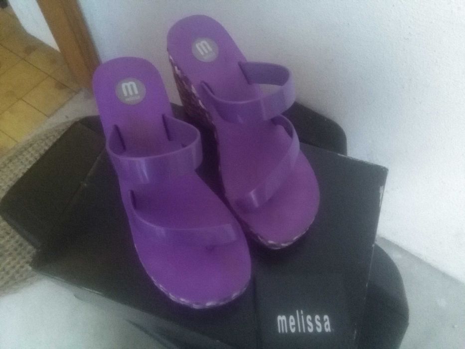 Sandálias Melissa Roxa brancas lilas Botas Pretas  Sapatos Cubanas 37