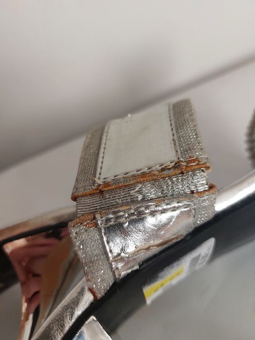 Szpilki klapki na szpilce srebrne cyrkonie 39