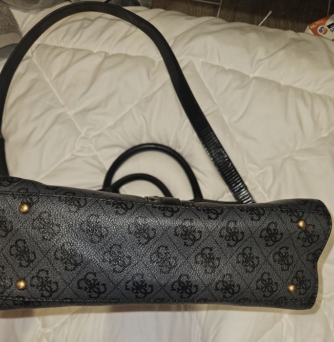 GUESS Ginevra Logo Elite Society Satchel