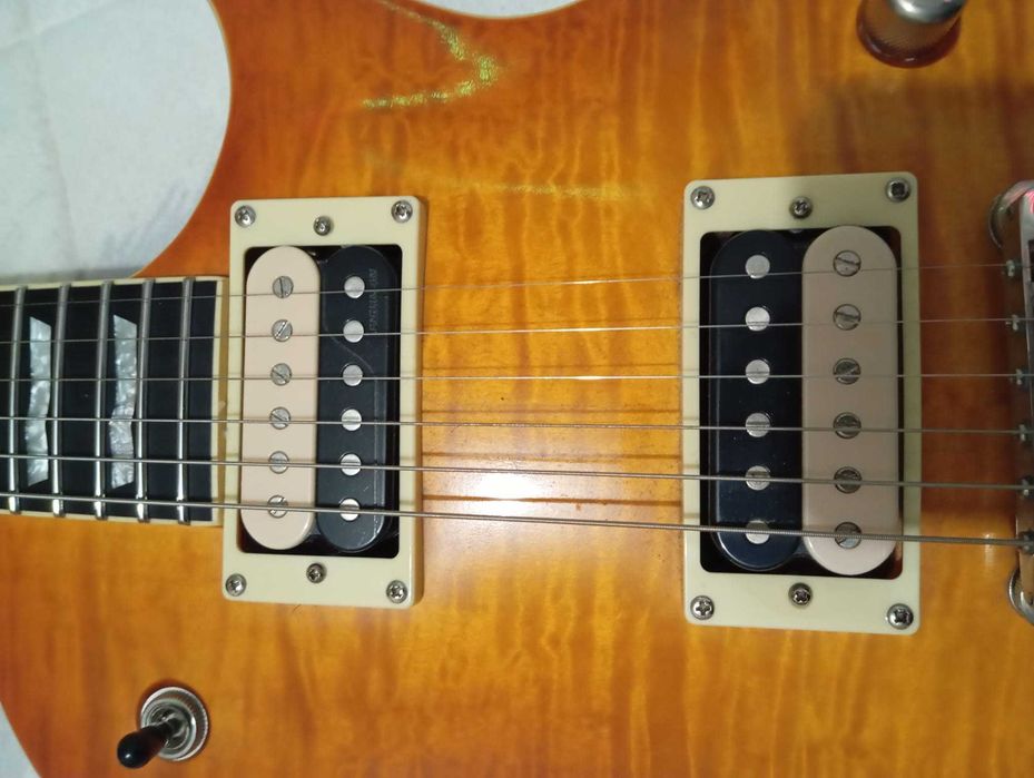 Guitarra Elétrica, como nova