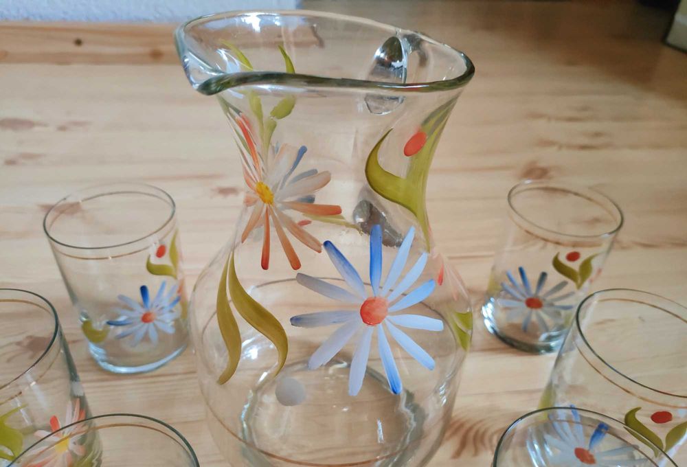 Dzbanek + 6 szklanek. PRL. Nieużywane.