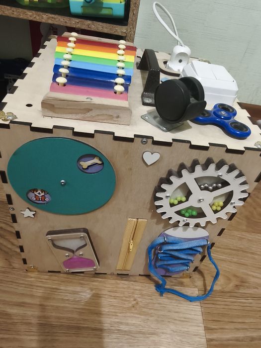 Бізікуб великий дошка