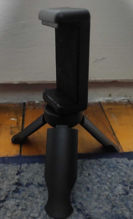 Держатель для телефона,камеры,трипода.