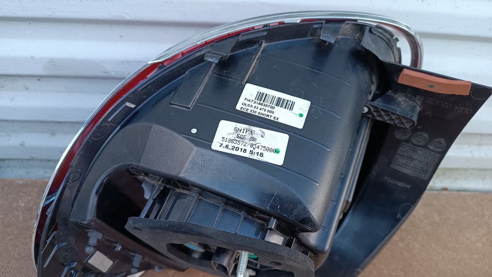 Vendo farolim esquerdo de Fiat 500L ano 2013