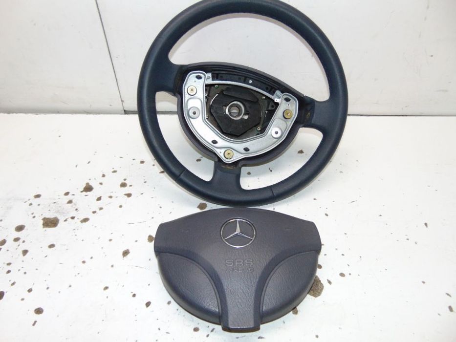 Mercedes a140 class A volante com airbag