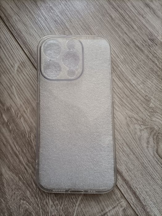 Nowe etui iPhone 15 pro