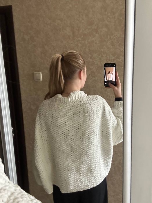 Кардиган з плюшевої пряжі ручної роботи, молочного кольору