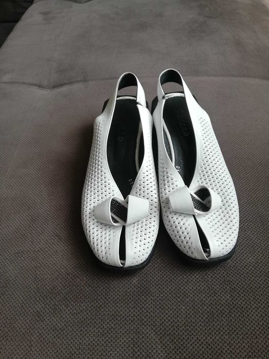 Босоножки из натуральной кожи