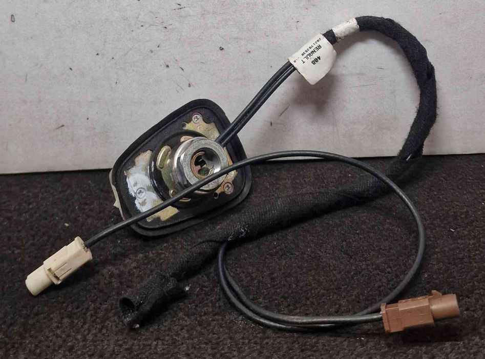 Antena 282179393R - DACIA SANDERO II