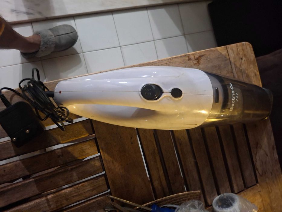 aspirador de mão eletric co