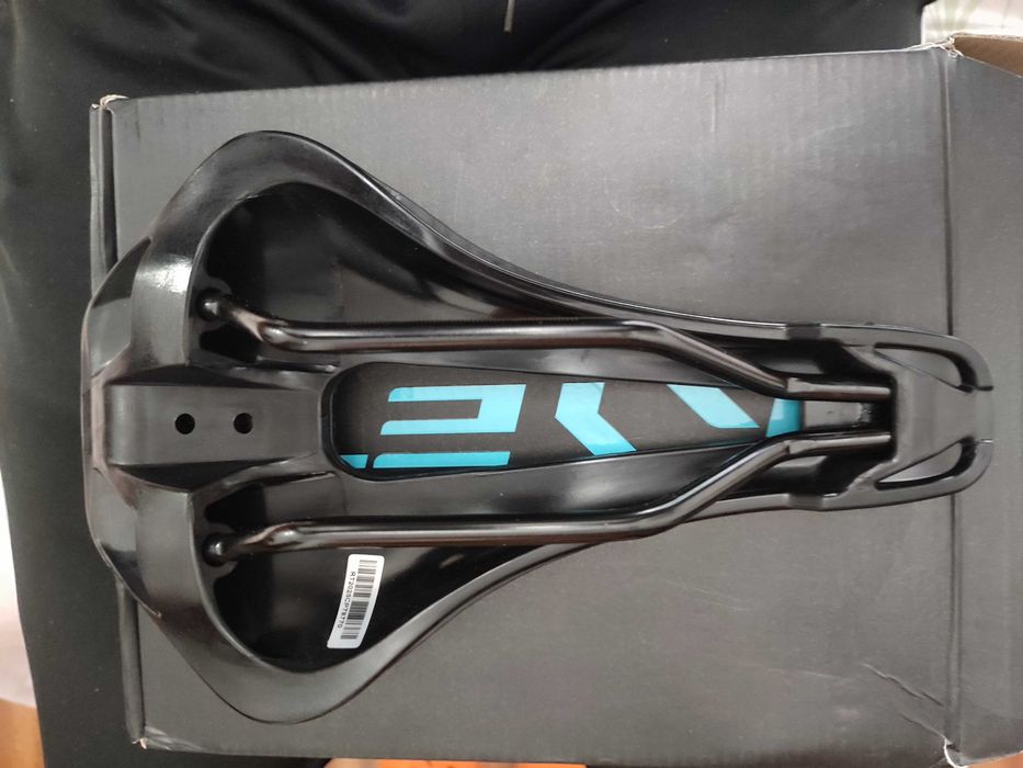 Selim de bicicleta RYET impresso em 3D, ultraleve, em fibra de carbono oca
