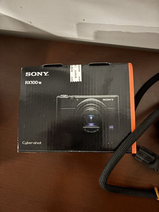 Sony RX100 VII completamente nova usada 1x