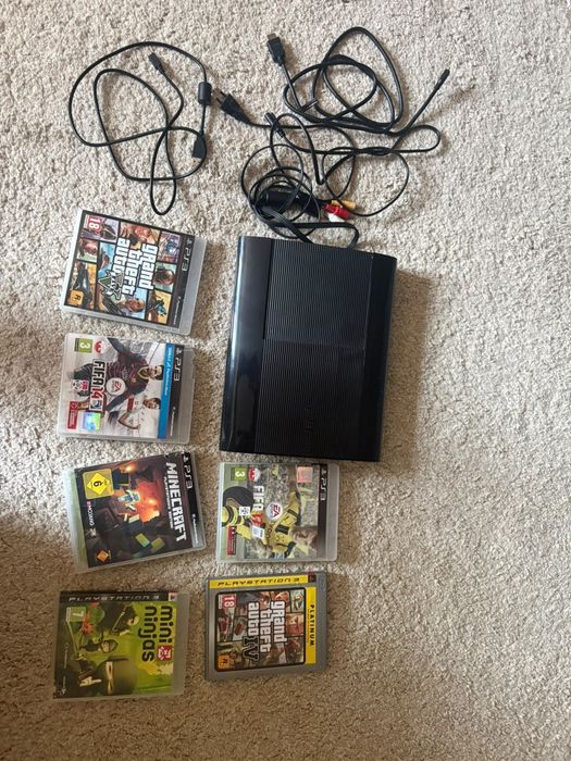 Sprzeda PS3 stan dobry plus gry