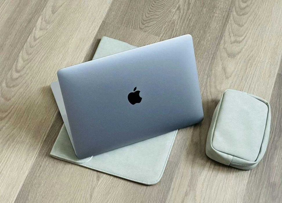 MacBook Air 13 M1 8/256Gb Space Gray: 19 500 грн. - Ноутбуки