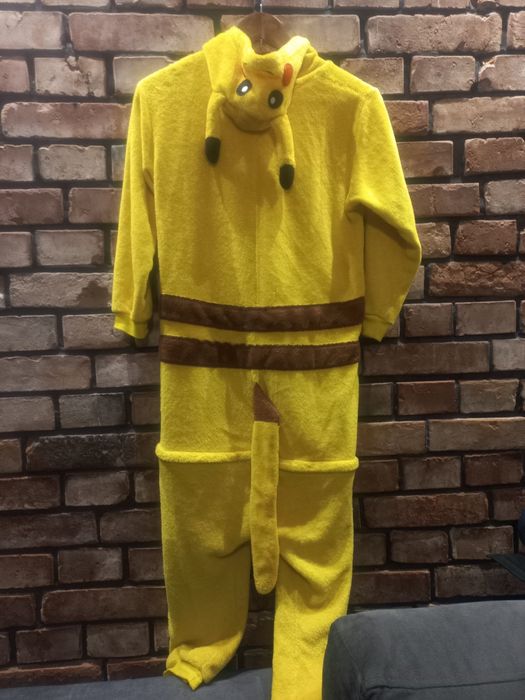 Piżama Picachu żołta