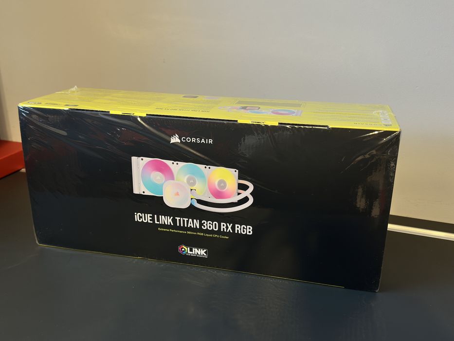 Chłodzenie wodne Corsair iCUE LINK Titan 360 RX RGB Biały