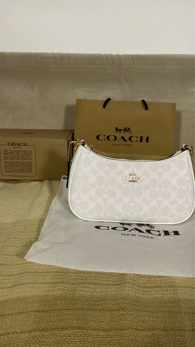 Mala Coach New York – Branca com Monograma Clássico