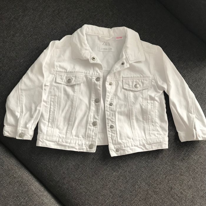 Джинсова куртка Zara, 110 см (4-5 років)