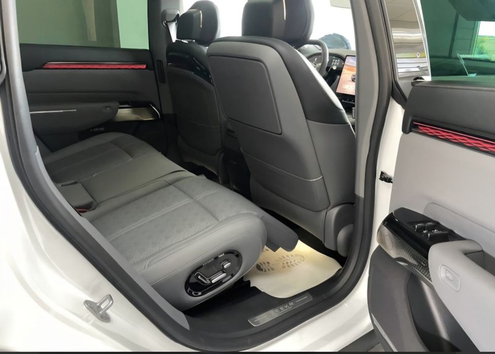 Електромобіль Zeekr 7X 2025 AWD Intelligent Сама повна комплектація