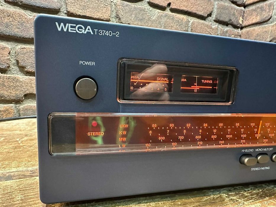 Tuner Radiowy WEGA  T-3740-2