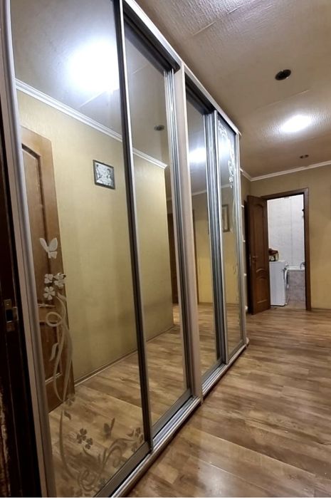 Риелторы не звоните! 2 х к кв. Левый берег Днепра.