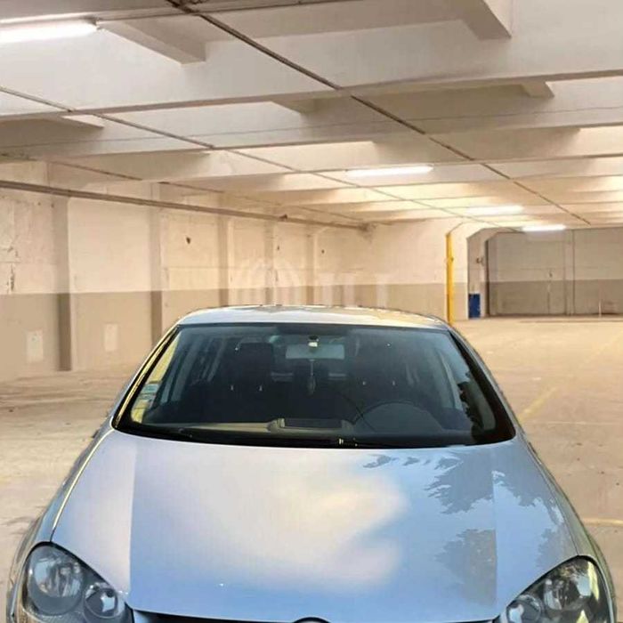 PARA PCÇAS VW Golf V 1.4FSi de 2004 com boa mecânica
