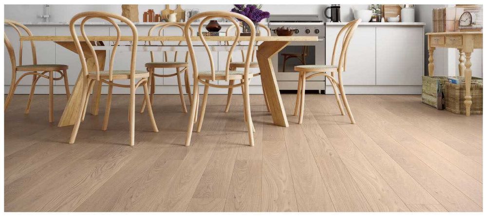 Deska podłogowa DĘBOWA,parkiet -warstwowa/lita, lakierowana,olejowana