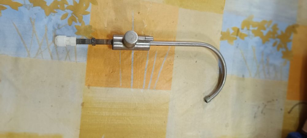 Torneira para cozinha, bidé e lavatório de loiça