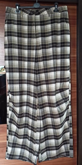 Damskie spodnie, szerokie nogawki