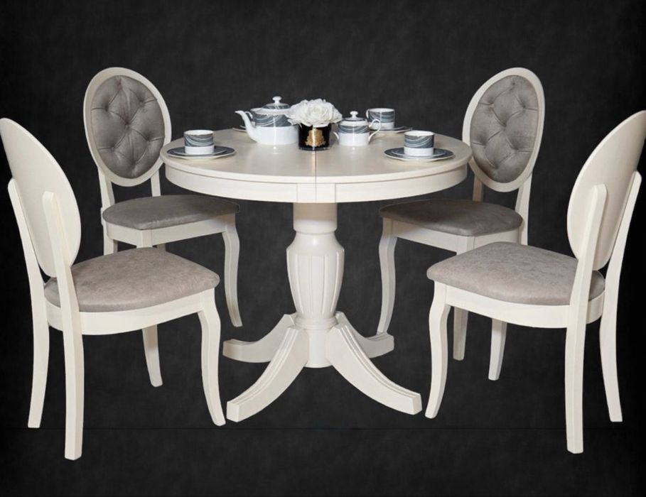 Столи для кухні з натурального дерева від виробника