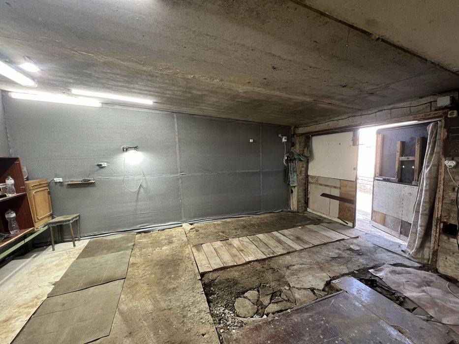 Продам гараж 34м.кв