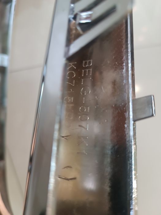 Оригинальная накладка на передний бампер Mazda 3-axela 2020 года