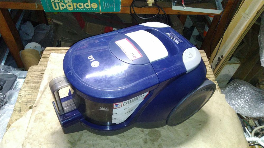 Пылесос LG VK69162N (новые подшипники, фильтр, труба)