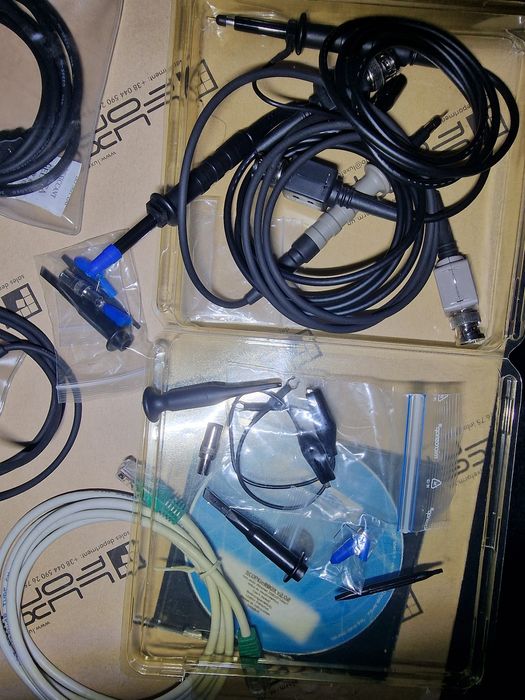 4-канальный цифровой осциллограф Metrix MTX 1054 (150 МГц)