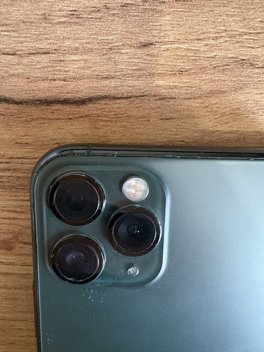 iPhone 11 pro (green)