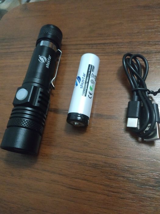 Ліхтарик тактичний Shustar S-029 з зумом, бічною кнопкою