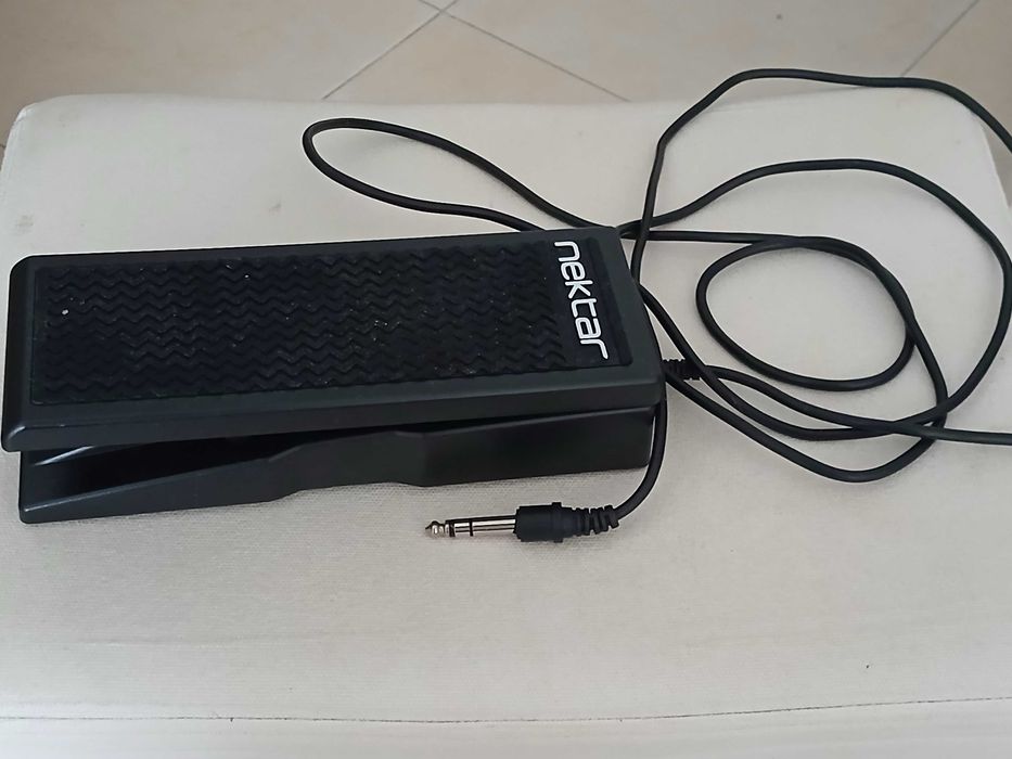 Vendo ketron XD8 a funcionar perfeitamente
