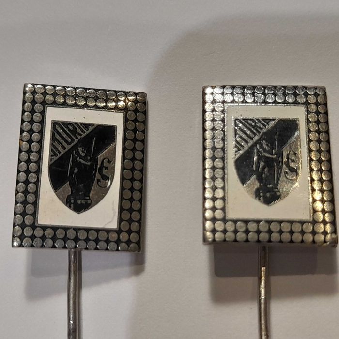 Pins de lapela e medalha Vitória SC e Bombeiros de Guimarães