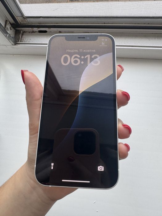 Продам Айфон 12 на 128гб